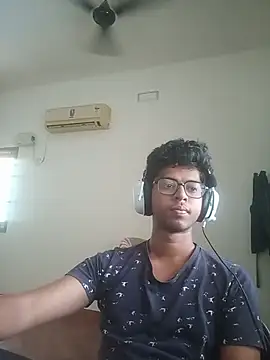 letsplaygame online show from July 7, 7:23 am