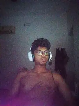 letsplaygame online show from July 9, 7:17 pm