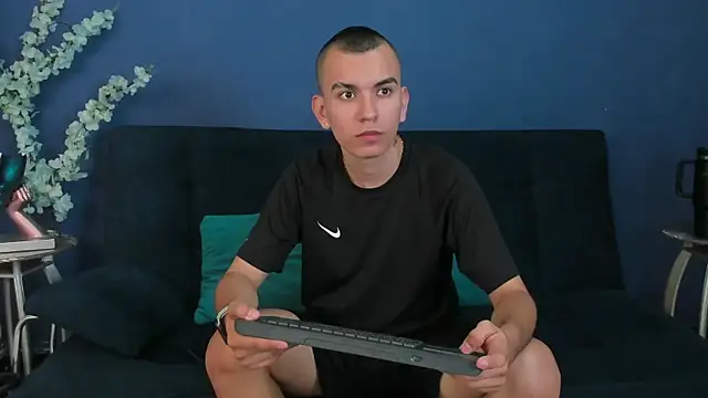 Rowan Cley online show from July 22, 8:12 pm