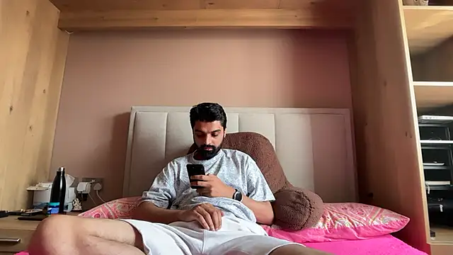 priyxh online show from June 27, 1:06 pm