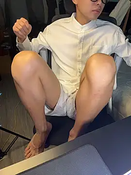 tuanhip online show from May 28, 9:51 am