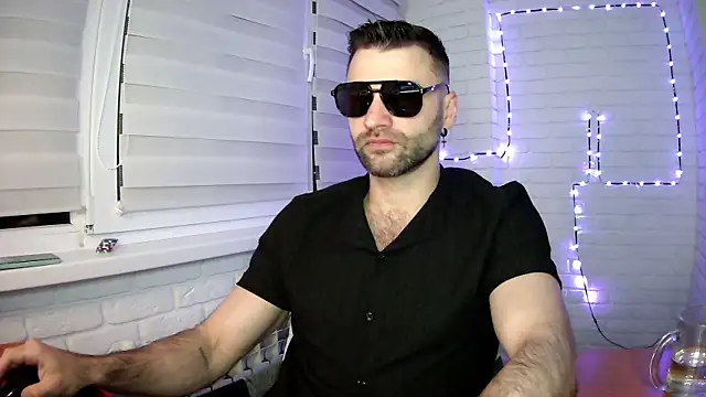 DaddySlava online show from April 25, 6:05 pm