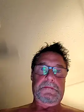 ResignedEsthetic online show from April 1, 10:40 pm