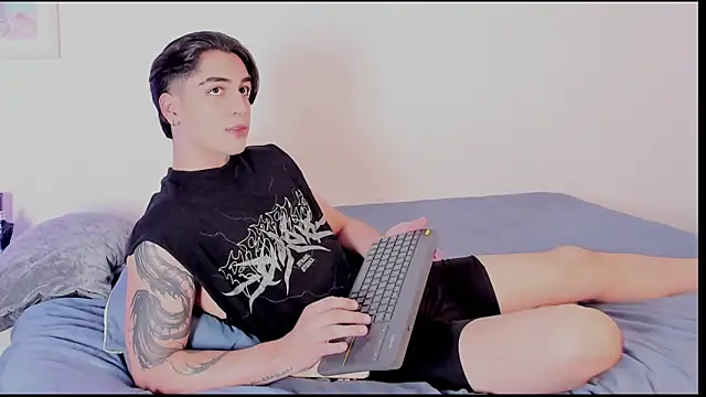 Thiago angel online show from June 14, 2:24 am