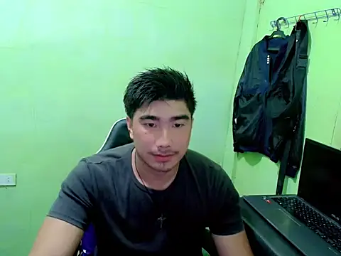 Hunkfireman online show from May 27, 11:57 pm