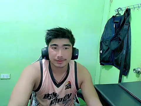Hunkfireman online show from May 31, 11:49 pm