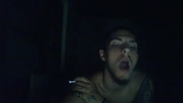 robertmrn112 online show from June 26, 8:11 pm