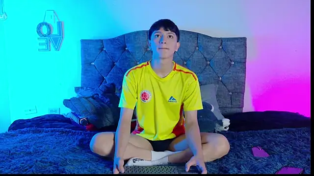 SaNti ll online show from May 27, 12:02 pm