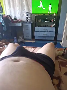 zsolt1910 online show from July 20, 12:29 pm