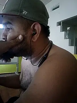 Parejasex365 online show from April 21, 8:15 pm