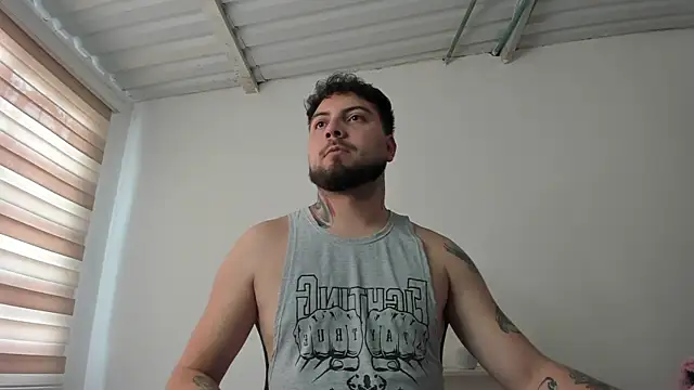 AaronHardi online show from May 14, 7:23 pm