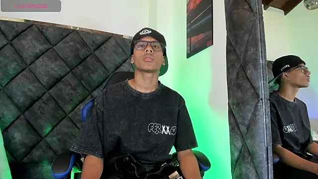 LiamKron online show from July 11, 12:07 pm