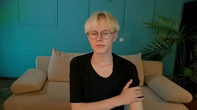 Liam Blair online show from July 18, 3:46 am