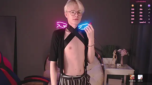 Liam Blair online show from July 23, 12:46 pm