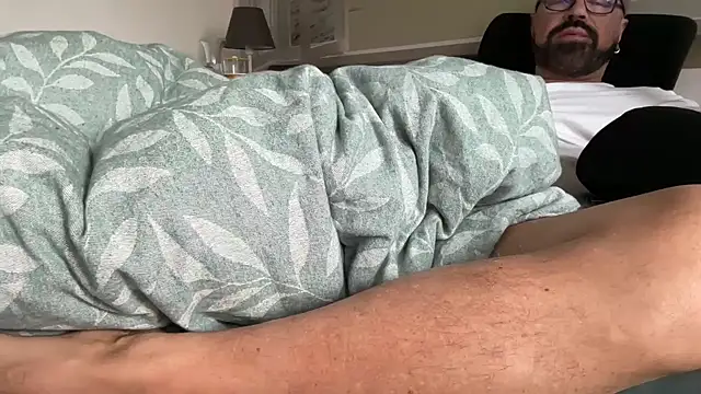 chcic01 online show from April 12, 5:20 am