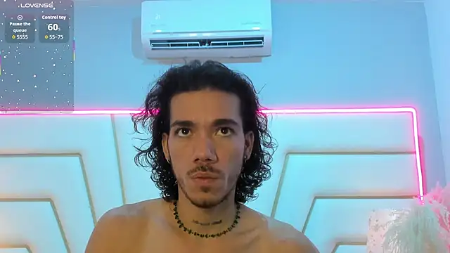 AngeloRoush online show from April 15, 6:02 am