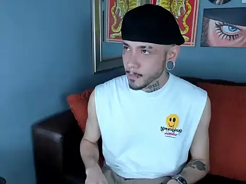 Murdockk online show from May 17, 5:04 am