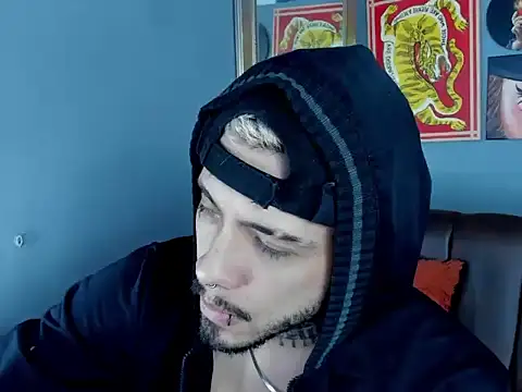 Murdockk online show from April 27, 7:27 am