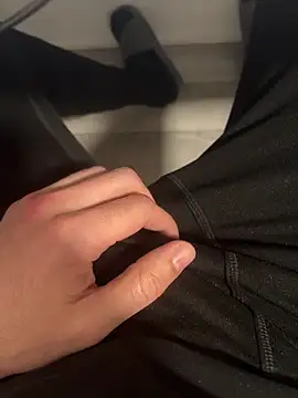 bigDickMoroccan online show from April 12, 8:05 am