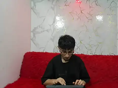 ONLYUP420 online show from May 12, 7:22 pm