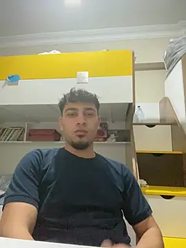 astoperaaa online show from April 21, 7:20 pm