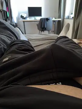 alwayshorny21 online show from April 23, 4:20 pm