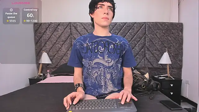 DemonFoxx online show from July 15, 12:45 pm