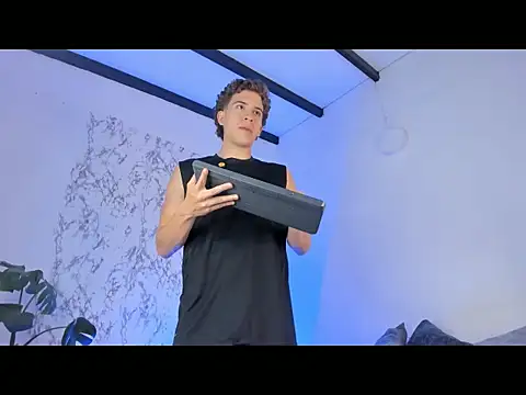 kael brown1 online show from May 25, 1:23 am