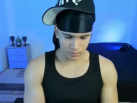 sant wahlberg online show from July 3, 5:24 am