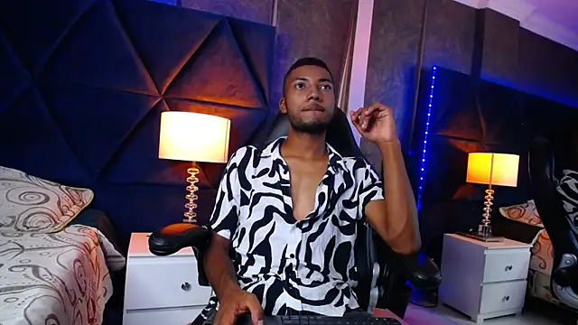 KofiBlaze  online show from April 30, 5:25 am