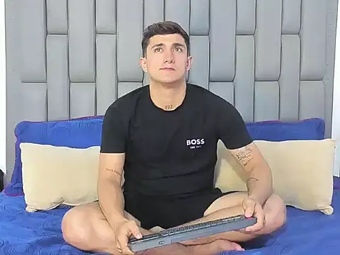 Alan SmithX online show from April 29, 10:27 pm