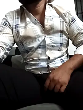 hel lo online show from May 6, 4:18 pm