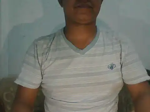 CazadorPanda51 online show from May 4, 6:04 am