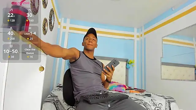 CloeHuffman online show from June 22, 8:46 pm