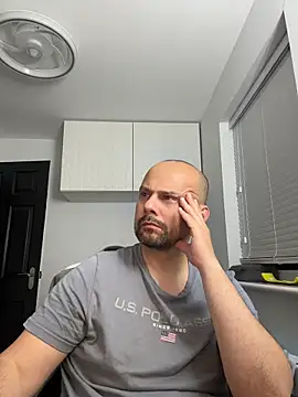 NakedAndrewHot online show from June 18, 11:10 pm