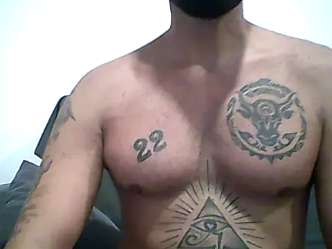Alessandromagno8 online show from May 26, 6:26 pm
