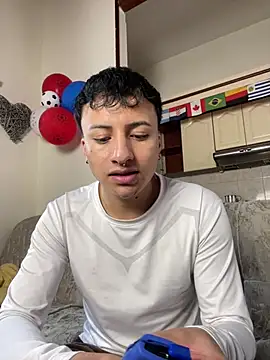 Dereck Klain online show from June 18, 7:19 pm