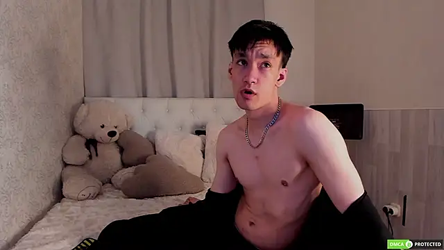 CalvinChapman online show from July 27, 3:35 am