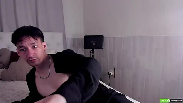 CalvinChapman online show from July 25, 3:25 am