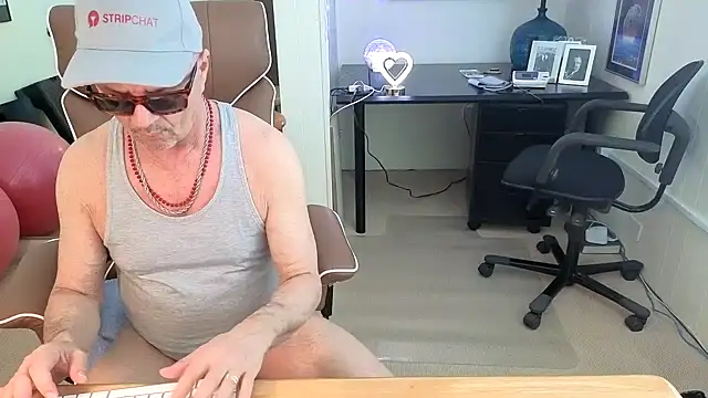 hotdadbod online show from February 9, 9:52 pm