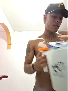 boyzac  online show from July 21, 9:28 pm