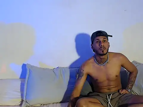 boyzac  online show from June 1, 11:38 pm