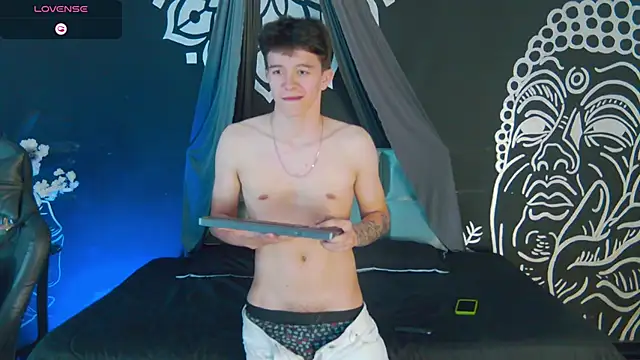 Tristan Kane online show from June 20, 12:54 pm
