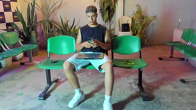 dominic connor online show from July 26, 4:42 am