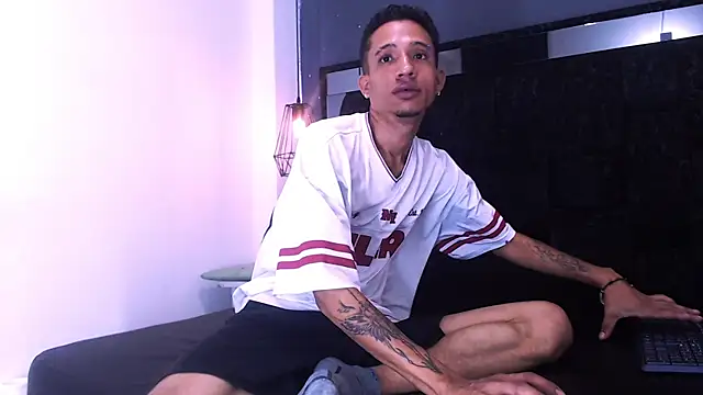 anxiuos miller online show from May 28, 4:21 am