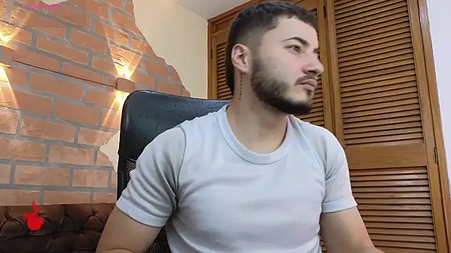 Brandon 01 online show from May 30, 7:36 pm