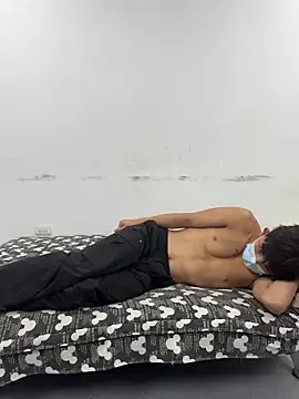 Mrwangjjkk online show from June 12, 2:37 pm