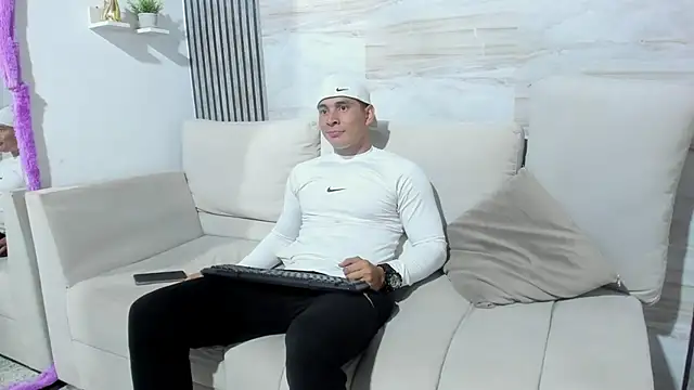 dylan viper online show from June 2, 3:07 am