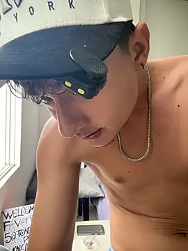 mischievousprince  online show from June 28, 4:24 pm