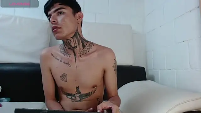 badboy-fox online show from June 20, 5:12 am